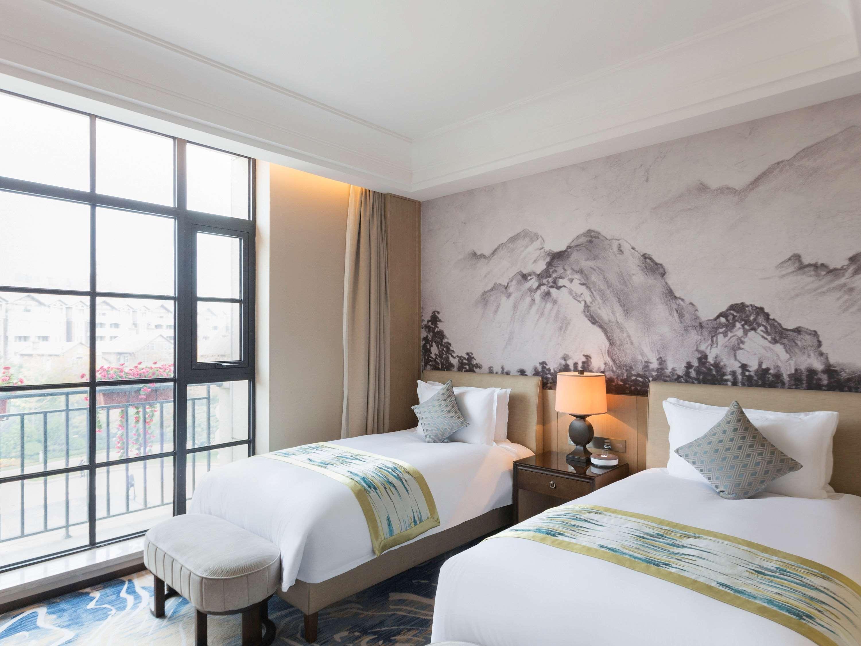 Grand Mercure Zhengzhou West Exteriör bild