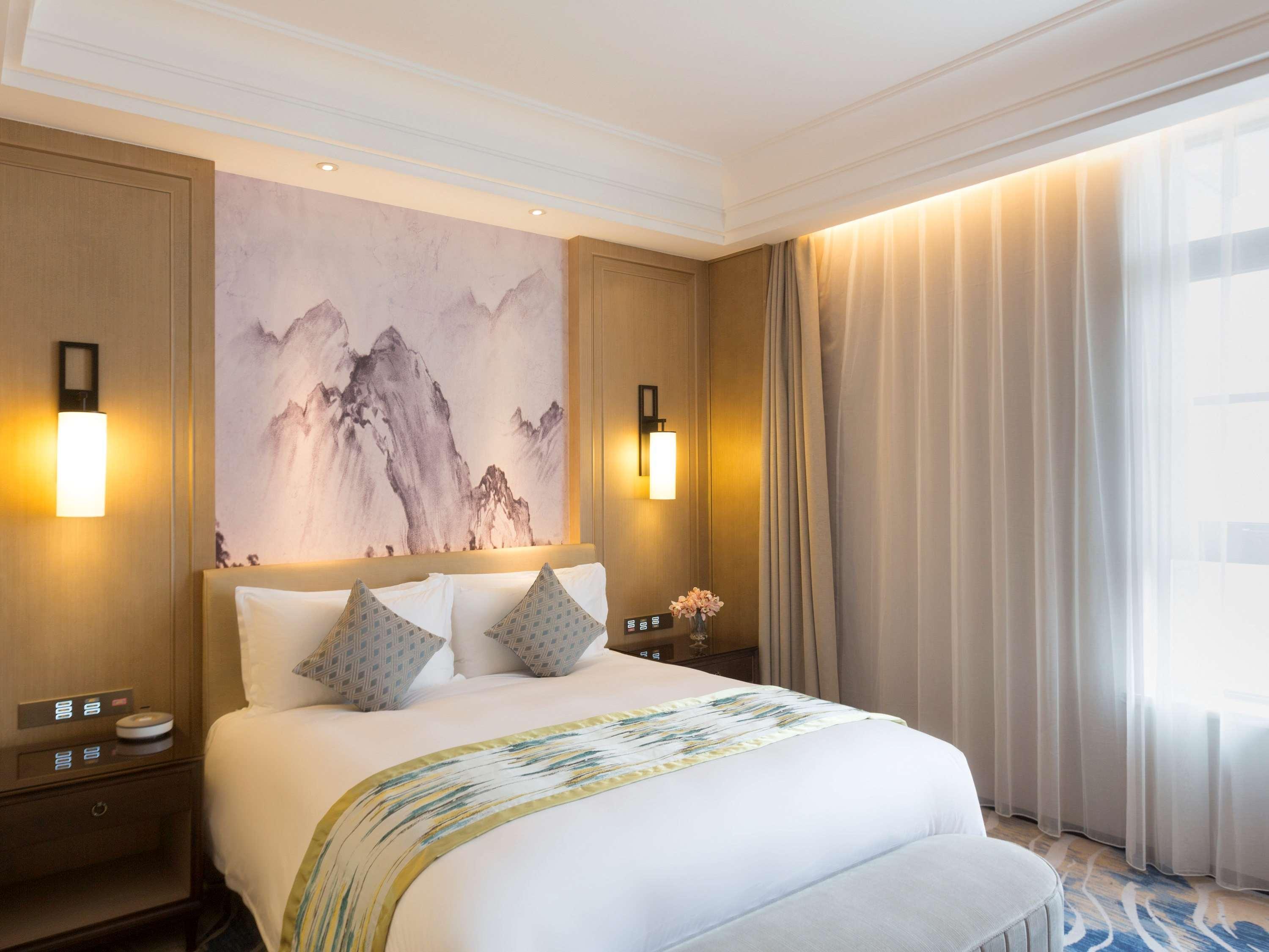 Grand Mercure Zhengzhou West Exteriör bild