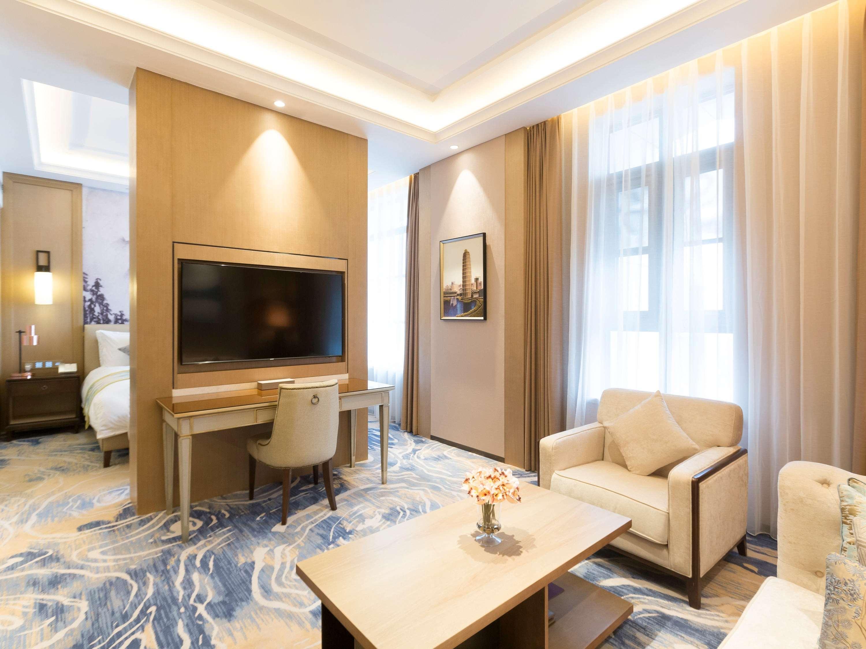 Grand Mercure Zhengzhou West Exteriör bild
