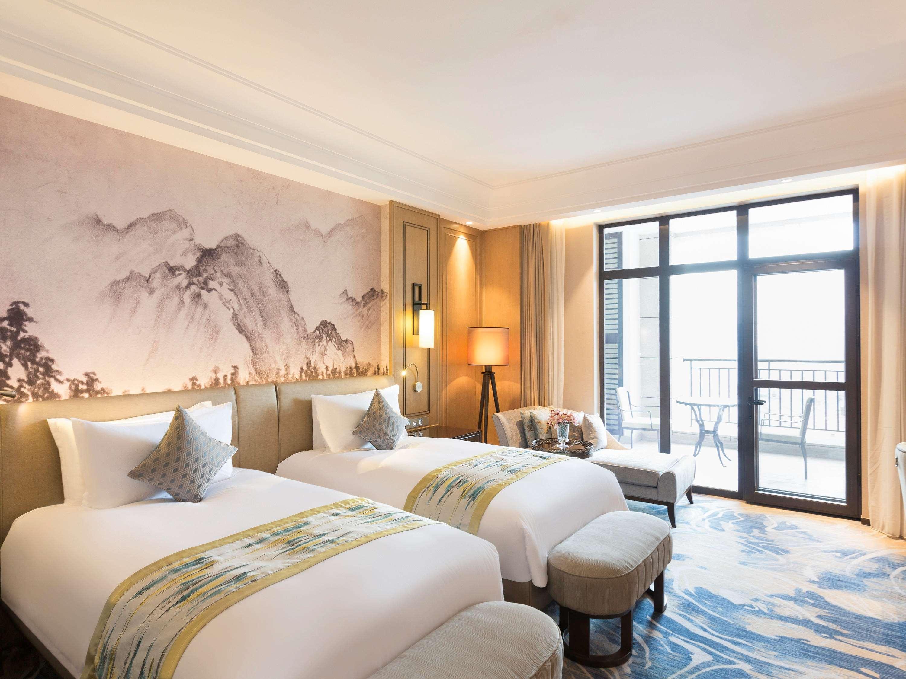 Grand Mercure Zhengzhou West Exteriör bild