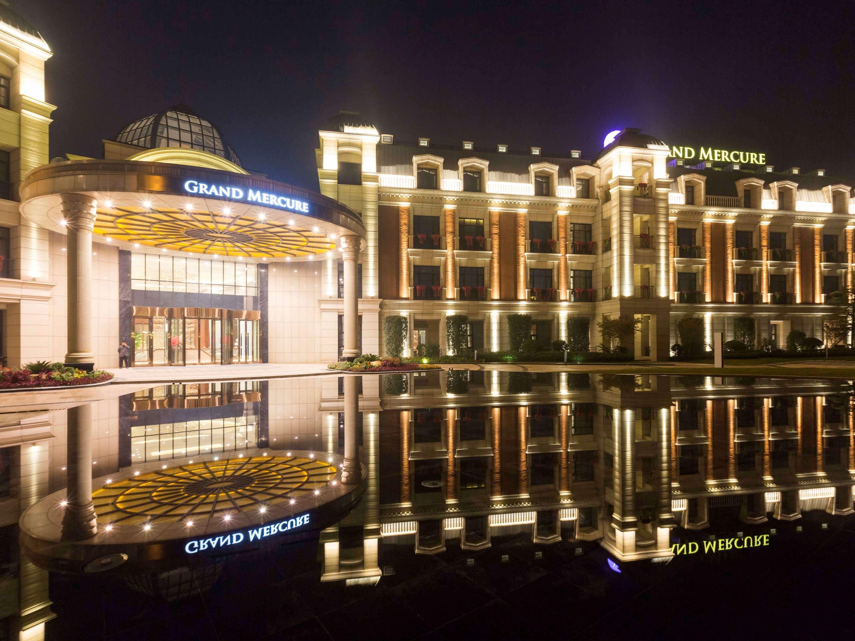 Grand Mercure Zhengzhou West Exteriör bild