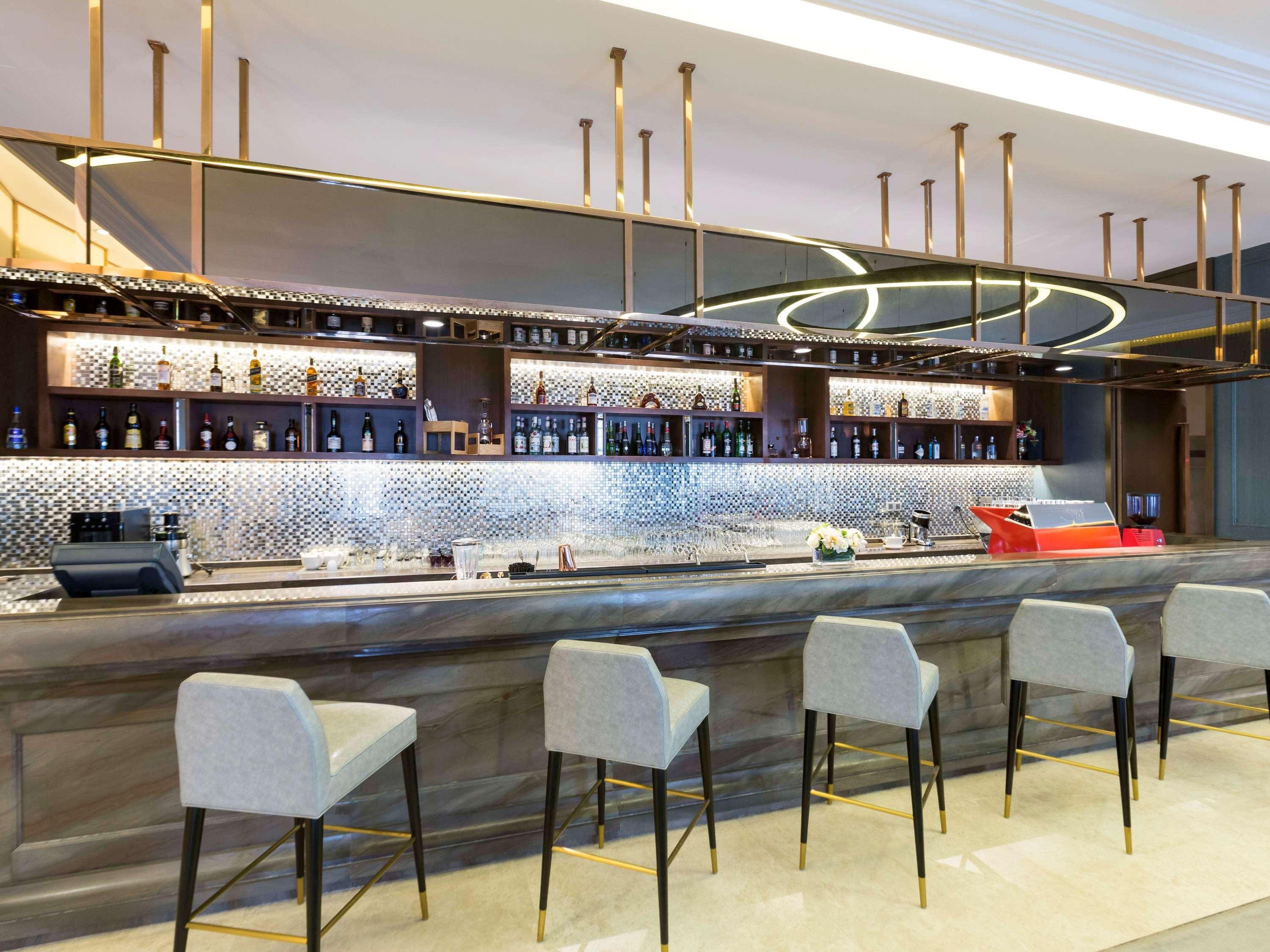 Grand Mercure Zhengzhou West Exteriör bild